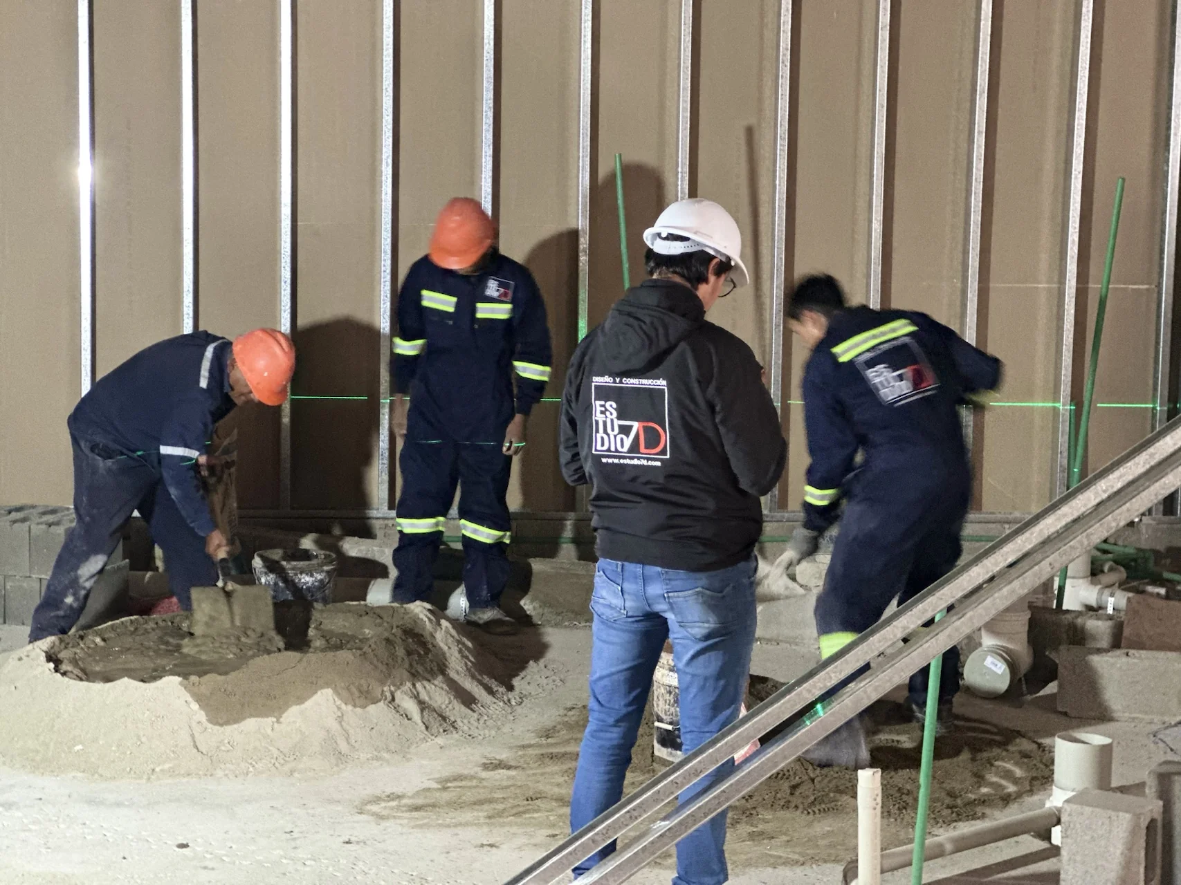 Coordinación de trabajos y resolución de detalles en obra